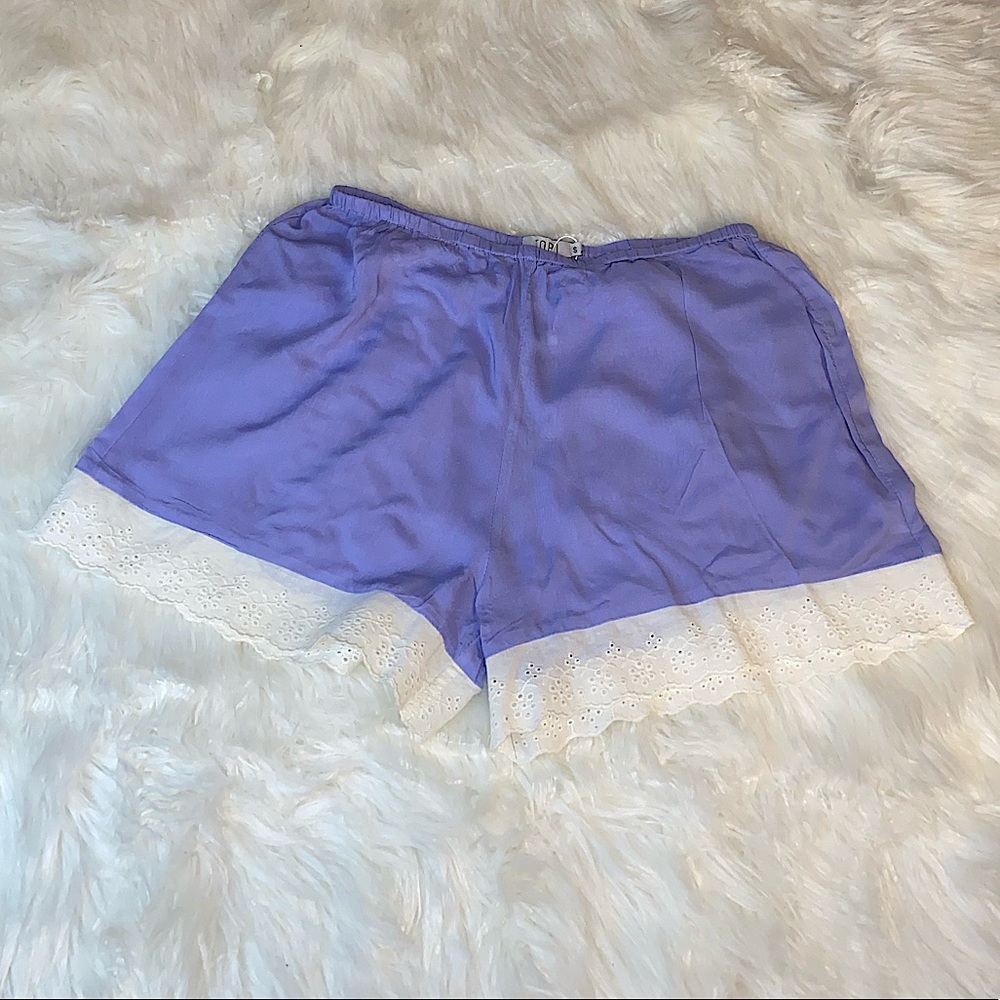 Tobi new with tags lavender white lace shorts size small NWOT